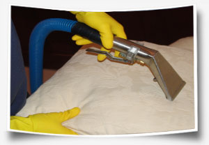 cleaning-furniture